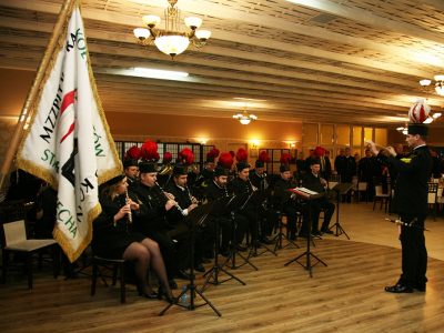 Odznaczenia, koncert i bal